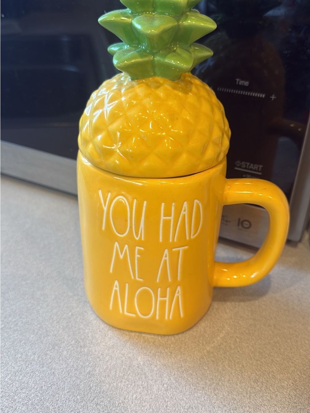 Yellow Pineapple Lid Ceramic Mug - You Had Me At Aloha